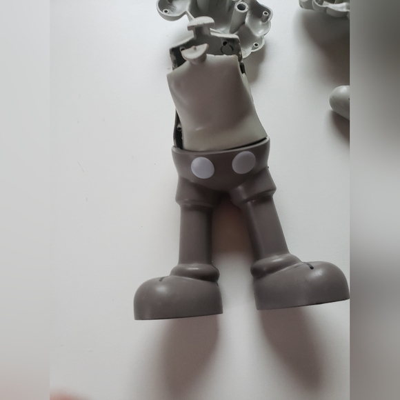 Kaws Cake Topper - Picture 7 of 9